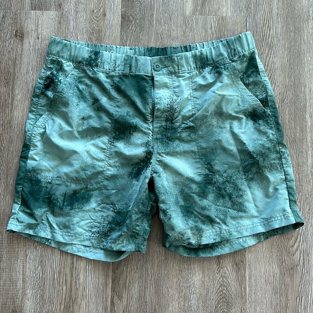 REI Co-Op Amphib Shorts Green‎ Splatter Dye Size Large